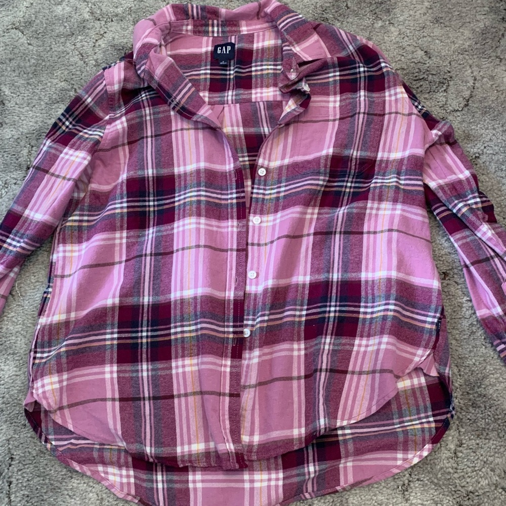 I am selling my lighter flannel women’s